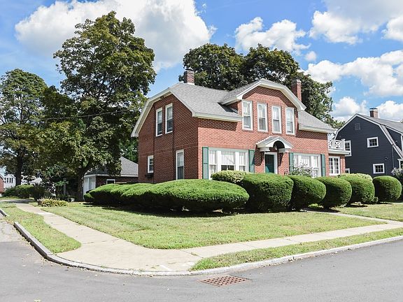 3rd image of 12 Houston Ave