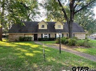 1610 Willowview St, Longview, TX 75604