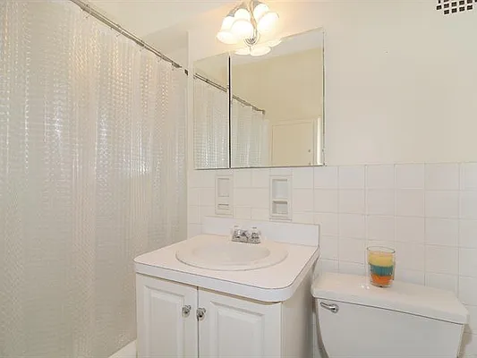 Sold by Robert E. Hill  | media 34