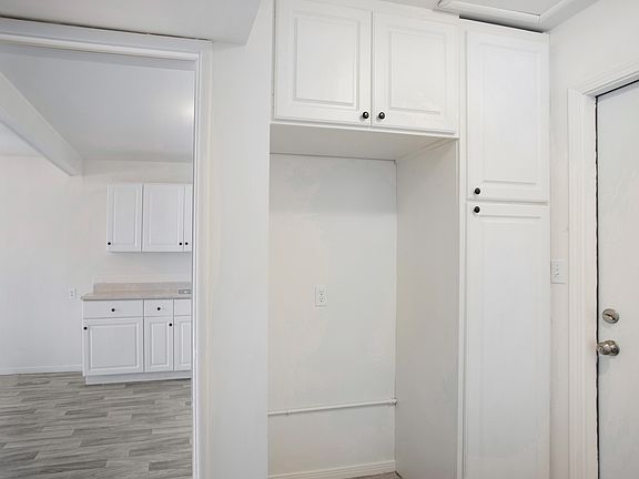 4th image of 61712 Petunia Dr