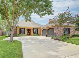 111 Archangel Dr, Lafayette, LA 70508