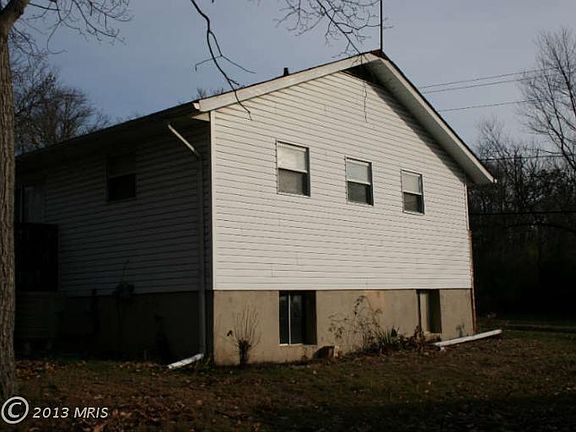 4th image of 7974 Belhaven Ave