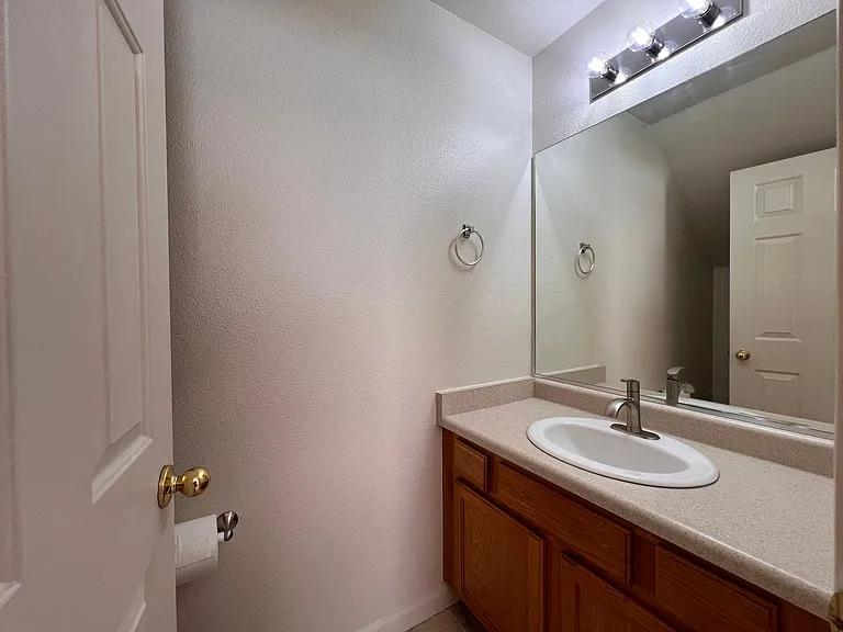 655 Sunny Lane — Photo 29