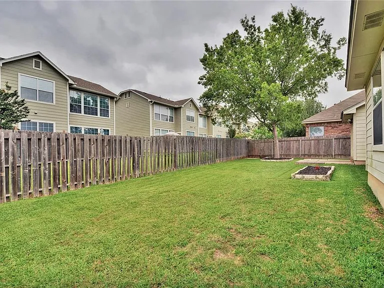2624 Century Park Blvd — Photo 26