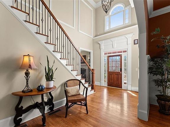 4th image of 1875 Southers Cir