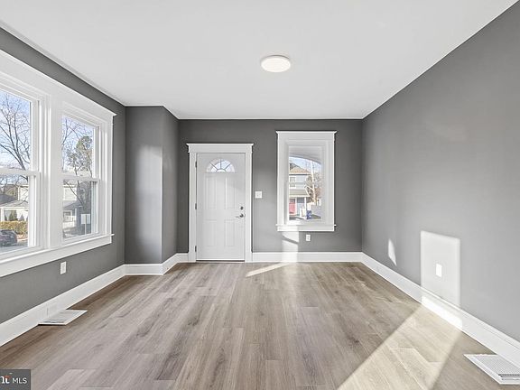 2nd image of 5613 Plymouth Rd