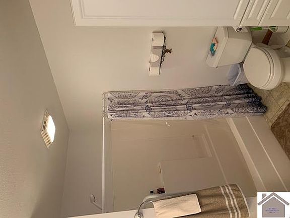 4th image of 88 The Cove Ln