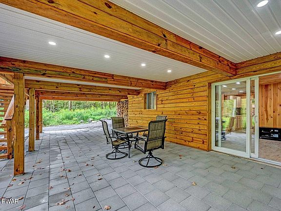 4th image of 19 Parkwood Dr