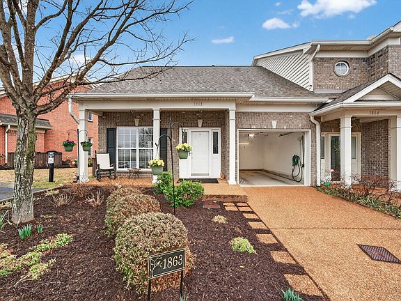 2nd image of 1863 Brentwood Pointe