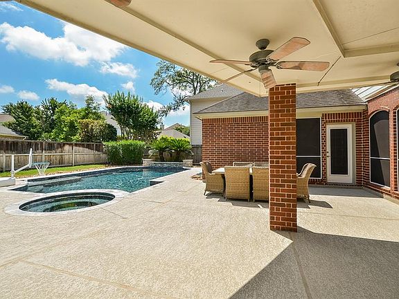 4th image of 15110 Chestnut Glen Ln