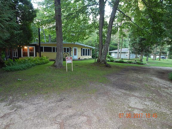 3rd image of W1492 Idlewood Ct