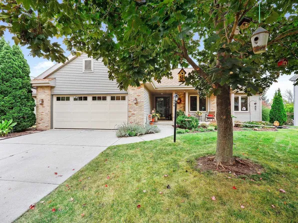 5586 Bantry Ln, Fitchburg, WI 53711