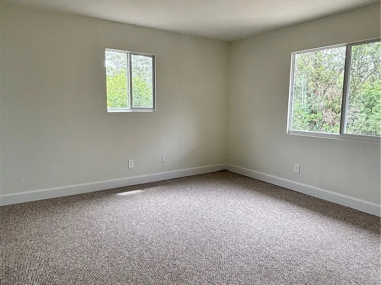 2150 Panama Ave — Photo 33