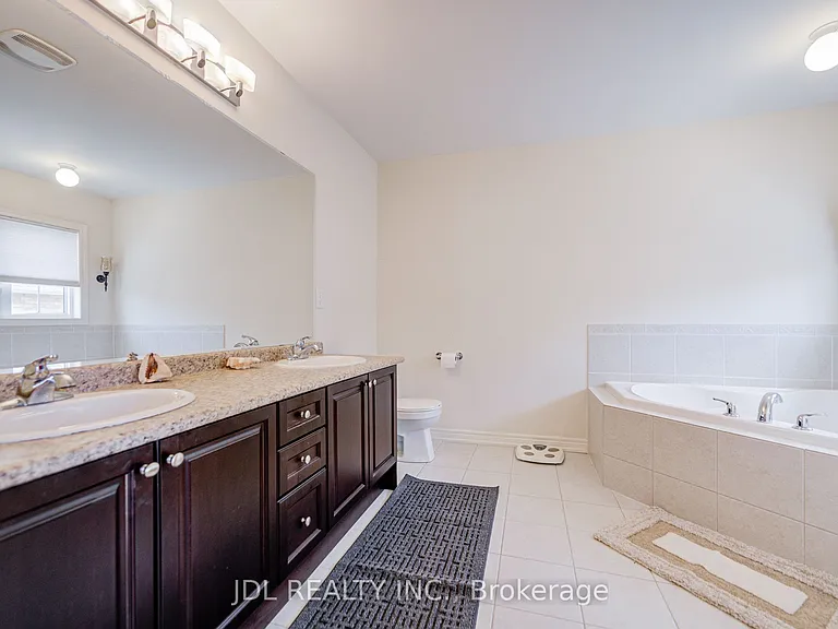 1139 Cenotaph Blvd — Photo 47