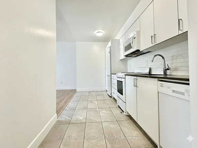 990 Avenue Rd #108 — Photo 5