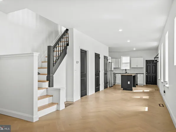 1369 S Paxon St, Philadelphia, PA 19143