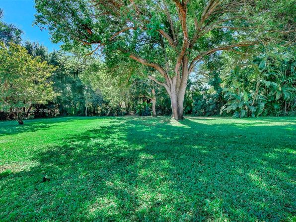 100 N Hibiscus Ct