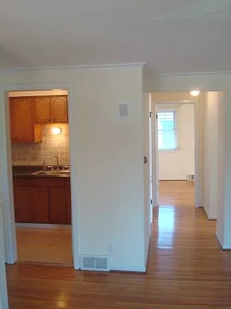 57 Flower St — Photo 5
