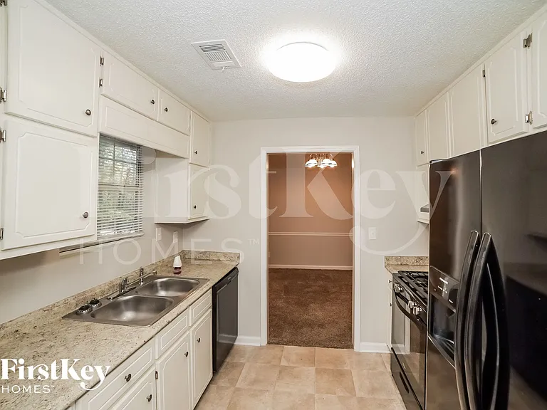 21 Angelo Rd — Photo 5