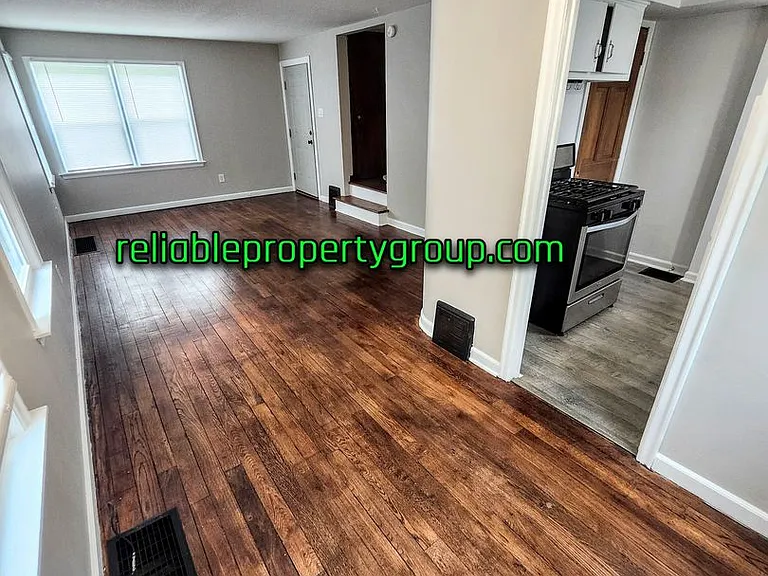 1838 Kentucky Ave — Photo 4