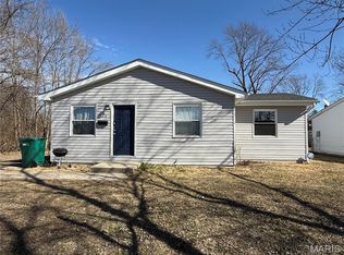 804 Saint Matthew Dr, Cahokia, IL 62206