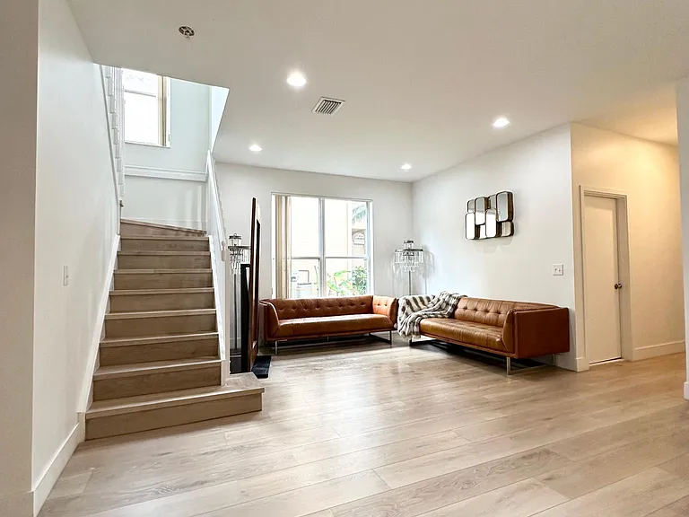 SW 148th Way — Photo 15