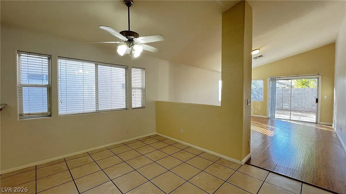 3 bed, 2.0 bath, 1310 sqft, $1,800 — Photo 3