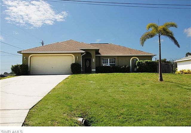 1st image of 200 NW 15th Pl