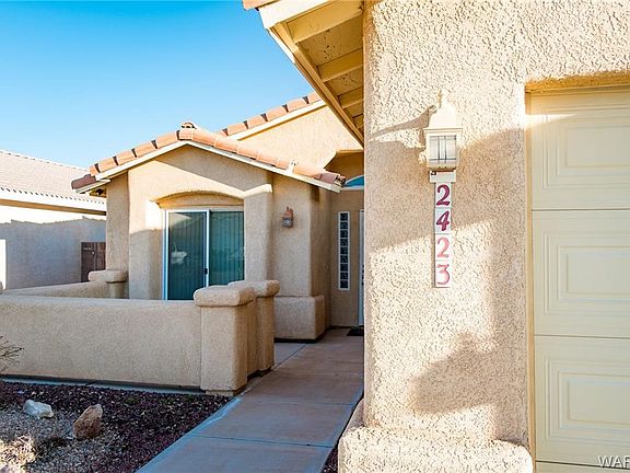 3rd image of 2423 E Saguaro Dr