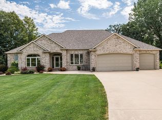 6608 Zumbro Hylands NW, Rochester, MN 55901