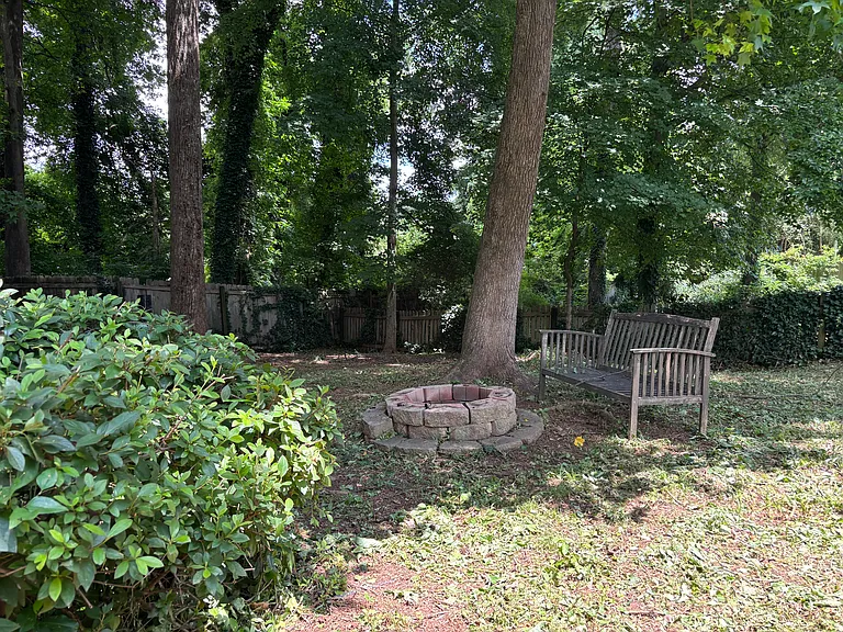 2704 Harrington Dr — Photo 23