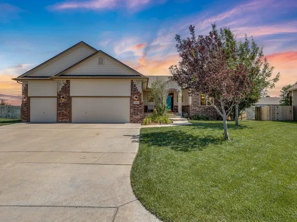 1281 N Forestview Ct, Wichita, KS 67235