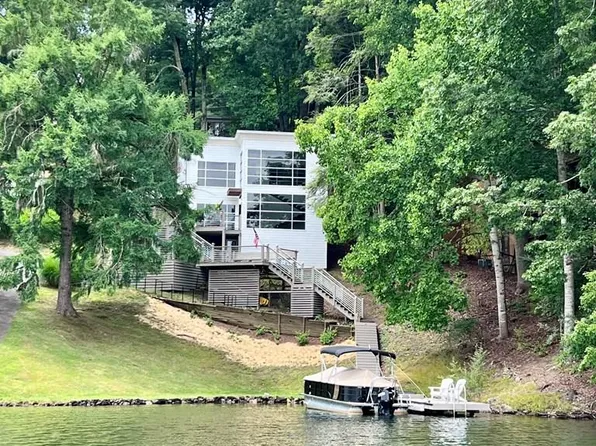 249 Circle Hill Rd, Ghent, WV 25843