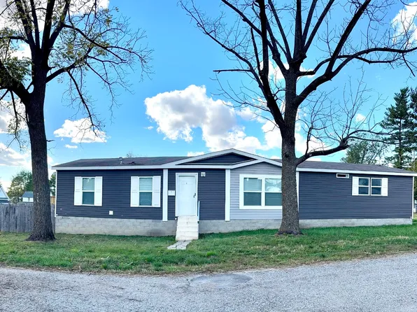 305 Saint Clair St, Bicknell, IN 47512