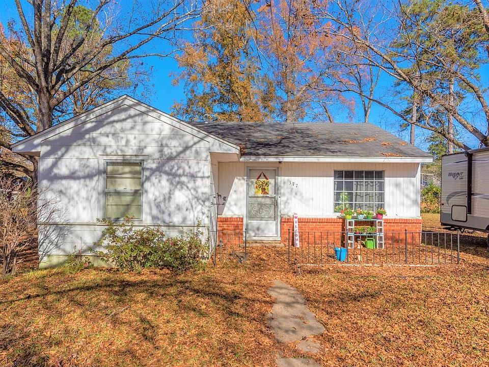 2nd image of 377 Clark Cir