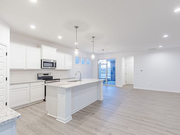 5th image of 9286 Anthem Ave
