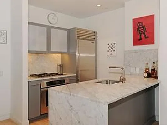 Rented by Bond New York | media 4