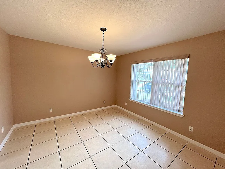 70 Pheasant Dr — Photo 10