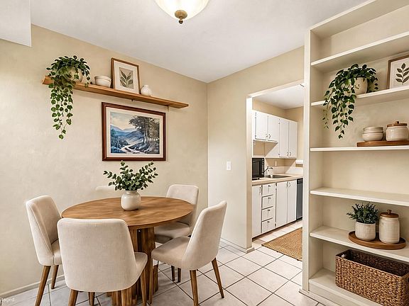 5th image of 8060 Niwot Rd #28