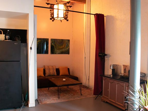 4th image of 113 Blue Star Suite 3