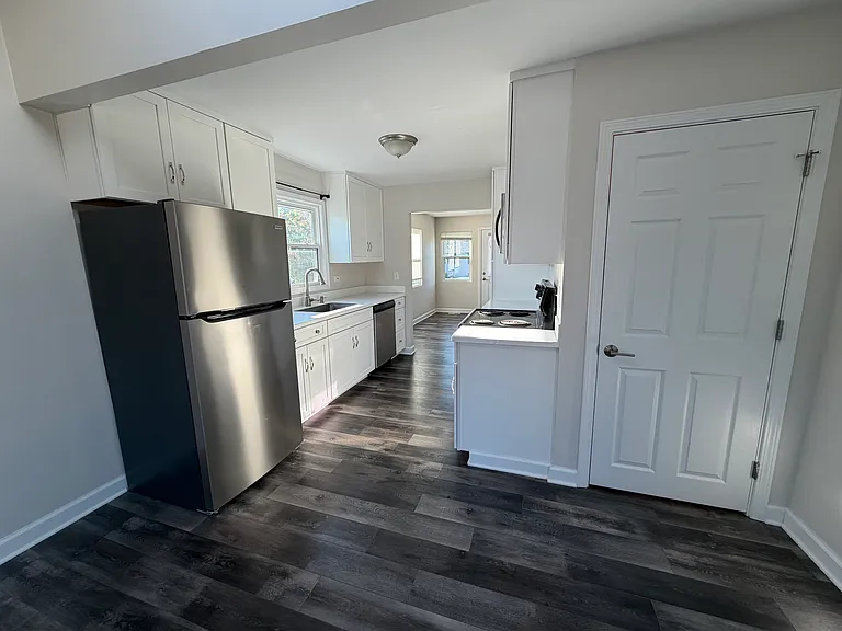 419 Crystal Ave — Photo 6