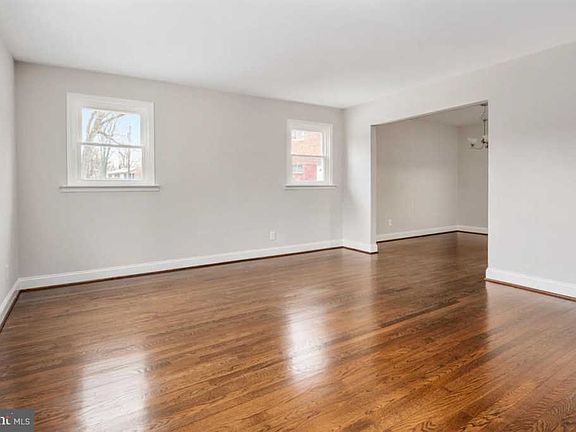 4th image of 4832 Ertter Dr