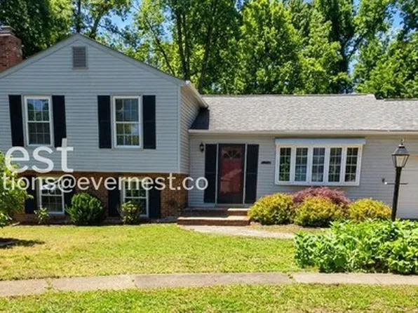 5302 Greenough Pl, Burke, VA 22015