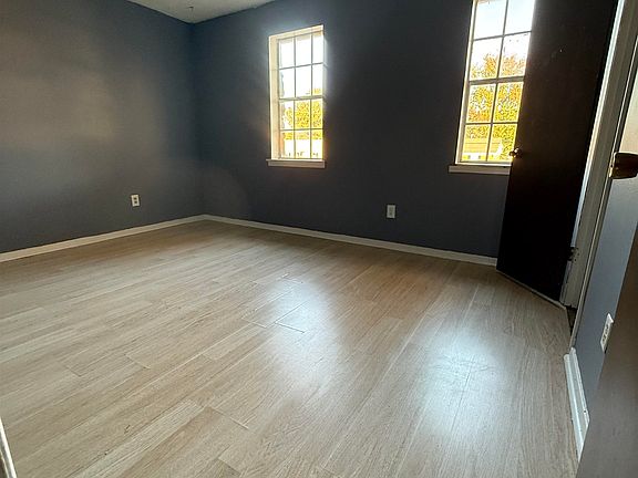 2nd image of 3087 Range Line Rd #4