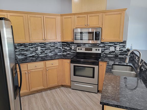 5th image of 22609 NE Alder Crest Dr Unit 203