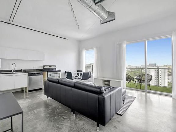 3rd image of 10 SW South River Dr APT 1405