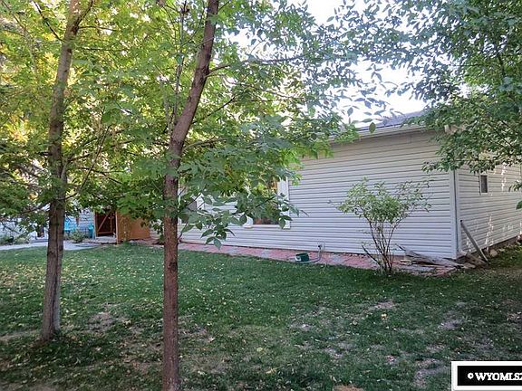 3rd image of 1414 Eileen St
