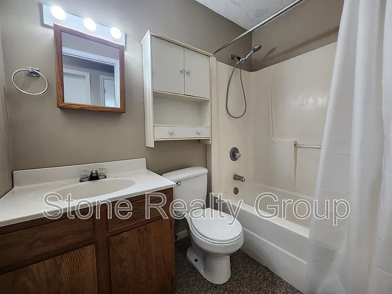 2474 E Clayton Dr — Photo 6