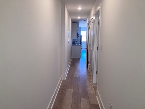 5th image of 2904 W Diamond St #4