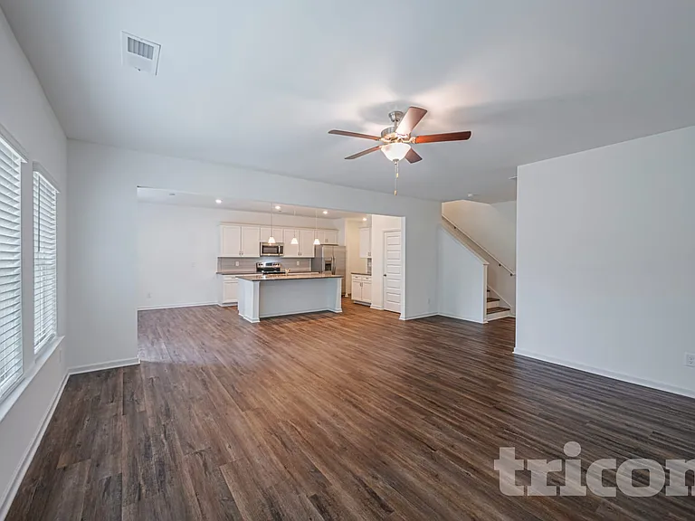 105 Chapel Meadow Ln SW — Photo 3